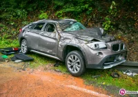 Dachowanie BMW. Cztery osoby, w tym dwoje dzieci, trafiły do szpitala - zdjęcie główne