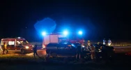 Czołowe zderzenie samochodów - 3 osoby trafiły do szpitala - zdjęcie 2