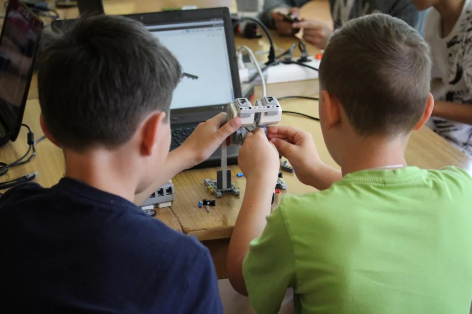 Kino i dom kultury działały ponad 2,5 roku w zastępczych lokalizacjach - zdjęcie 10