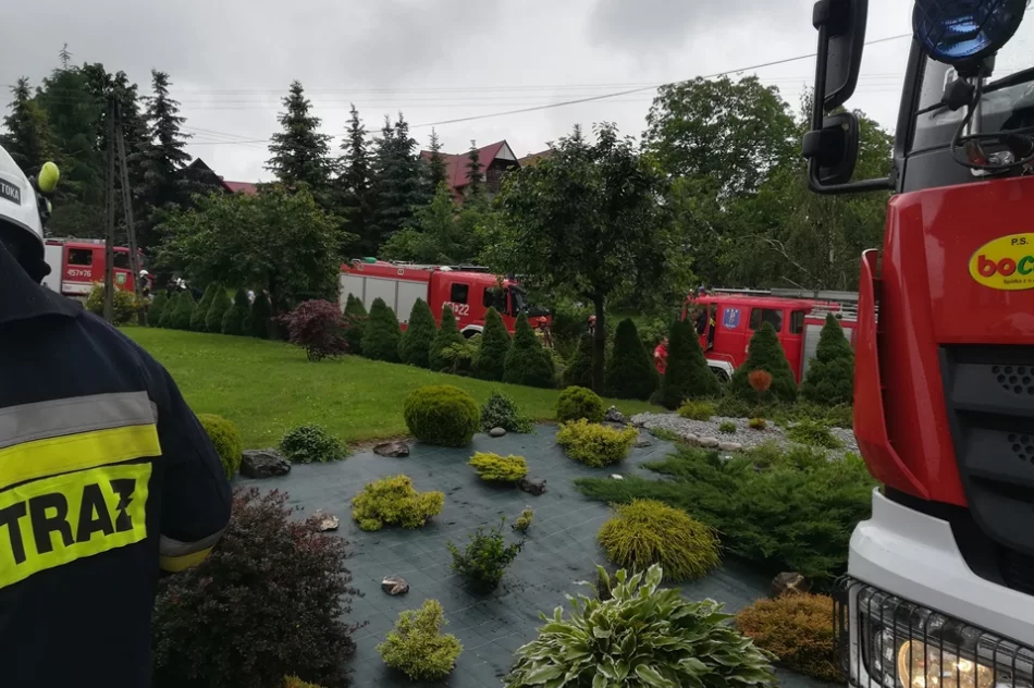 Zapalił się samochód zaparkowany w garażu - zdjęcie 4