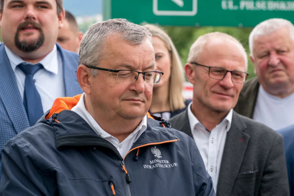 Wizyta ministra Andrzeja Adamczyka w Limanowej - zdjęcie 15