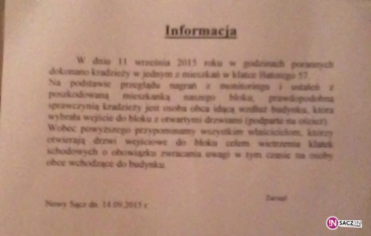 Okradli kobietę, bo sąsiedzi zostawili otwartą na oścież bramę wejściową