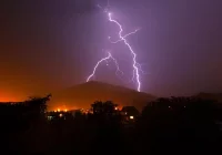 Uwaga - kolejne ostrzeżenie. Opady deszczu bardziej intensywne - zdjęcie główne