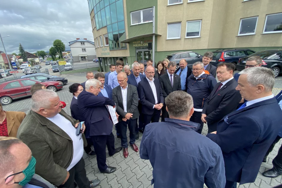 Noszenie masek kluczowe dla powstrzymania epidemii COVID-19 - nie wszyscy o tym pamiętają - zdjęcie 3