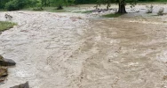Trudna sytuacja w Kasince Małej i Węglówce - zalane domy, szkoła, uszkodzone drogi - zdjęcie 5