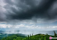 Uwaga! Meteorolodzy ostrzegają - intensywny deszcz i burze - zdjęcie główne