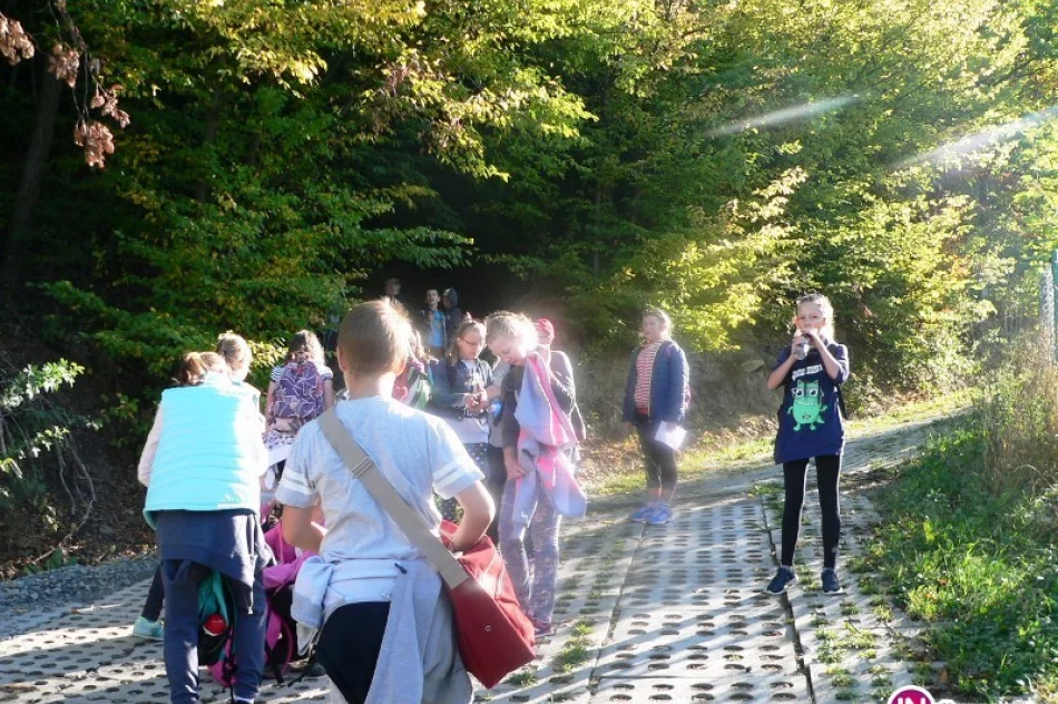 16. edycja rajdu poświęconego patronowi szkoły - zdjęcie 2