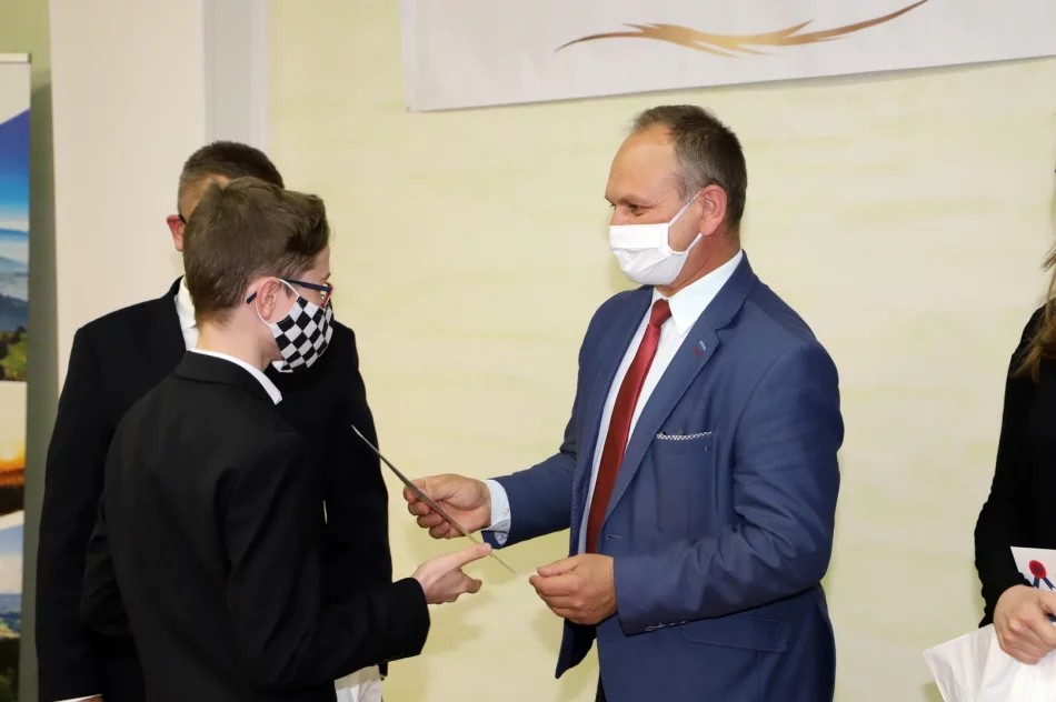 Nagrody Wójta za szczególne osiągnięcia w nauce i sporcie - zdjęcie 4
