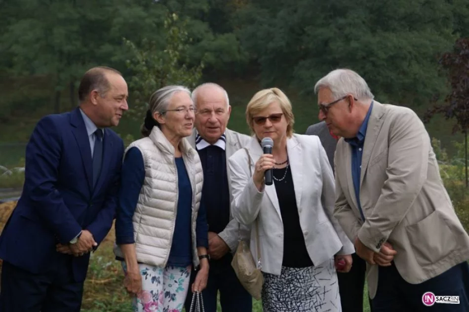 Złota Jesień Osób Niepełnosprawnych w Stróżach - zdjęcie 3