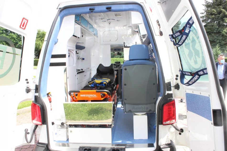 Karetka za 330 tys. zł przekazana. Posiedzenie Rady Społecznej Szpitala - zdjęcie 8