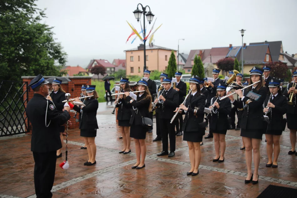 Abp Marek Jędraszewski w Mszanie Dolnej: „Siła polskiego narodu zależy od wychowania” - zdjęcie 2