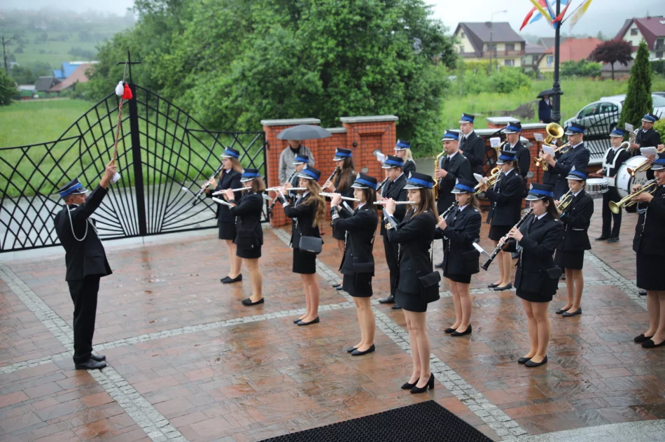 Abp Marek Jędraszewski w Mszanie Dolnej: „Siła polskiego narodu zależy od wychowania” - zdjęcie 3