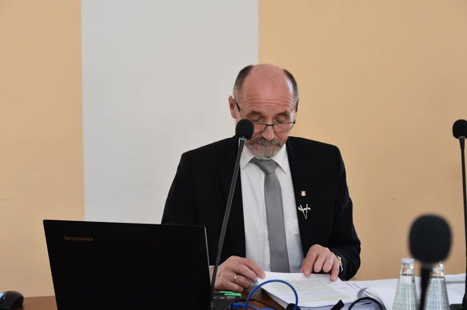 Zarząd z niejednogłośnym absolutorium i wotum zaufania. Starosta o sukcesach i porażkach minionego roku - zdjęcie 3