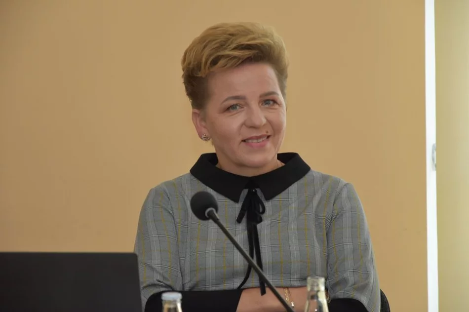 Zarząd z niejednogłośnym absolutorium i wotum zaufania. Starosta o sukcesach i porażkach minionego roku - zdjęcie 7