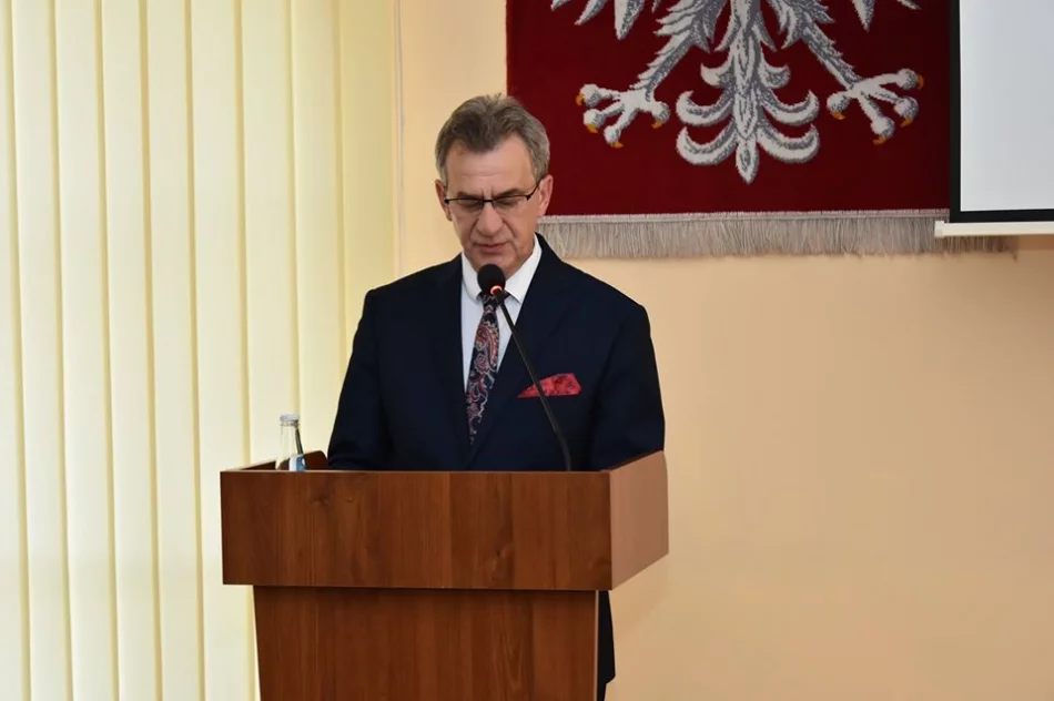 Zarząd z niejednogłośnym absolutorium i wotum zaufania. Starosta o sukcesach i porażkach minionego roku - zdjęcie 14