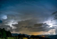 Meteorolodzy ostrzegają: silny deszcz i burze - zdjęcie główne