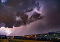 Uwaga! Ostrzeżenie meteorologiczne dla Powiatu Limanowskiego: Burze z gradem - zdjęcie główne