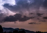 Ostrzeżenia meteo dla powiatu limanowskiego: burze i upały - zdjęcie główne