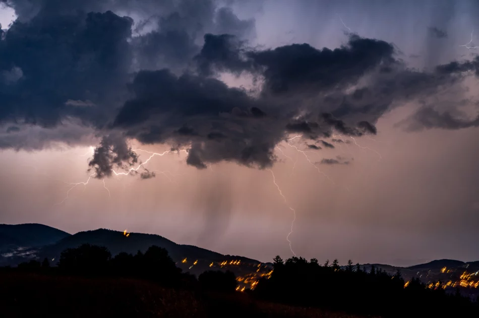 Ostrzeżenie IMiGW: burze z gradem - zdjęcie 16
