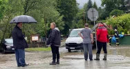 Ponad 20 interwencji straży po gwałtownej burzy. Zalane posesje, zatkane przepusty, powalone drzewa - zdjęcie 2