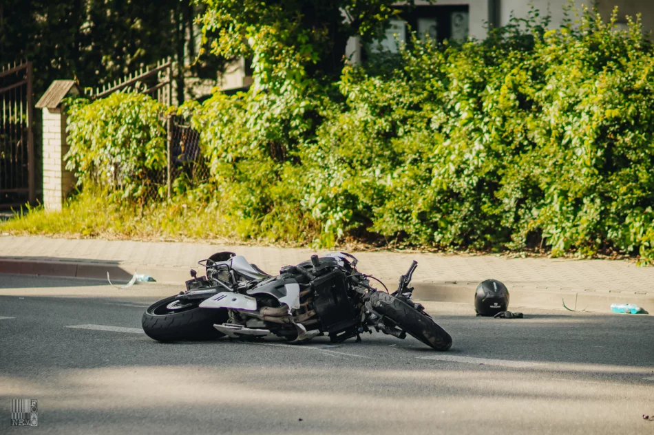 W wypadku zginęła młoda kobieta, kierowca w szpitalu. Droga odblokowana - zdjęcie 8