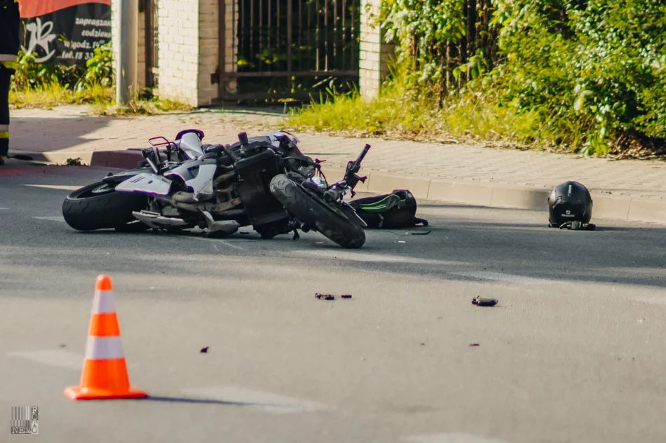 W wypadku zginęła młoda kobieta, kierowca w szpitalu. Droga odblokowana - zdjęcie 11