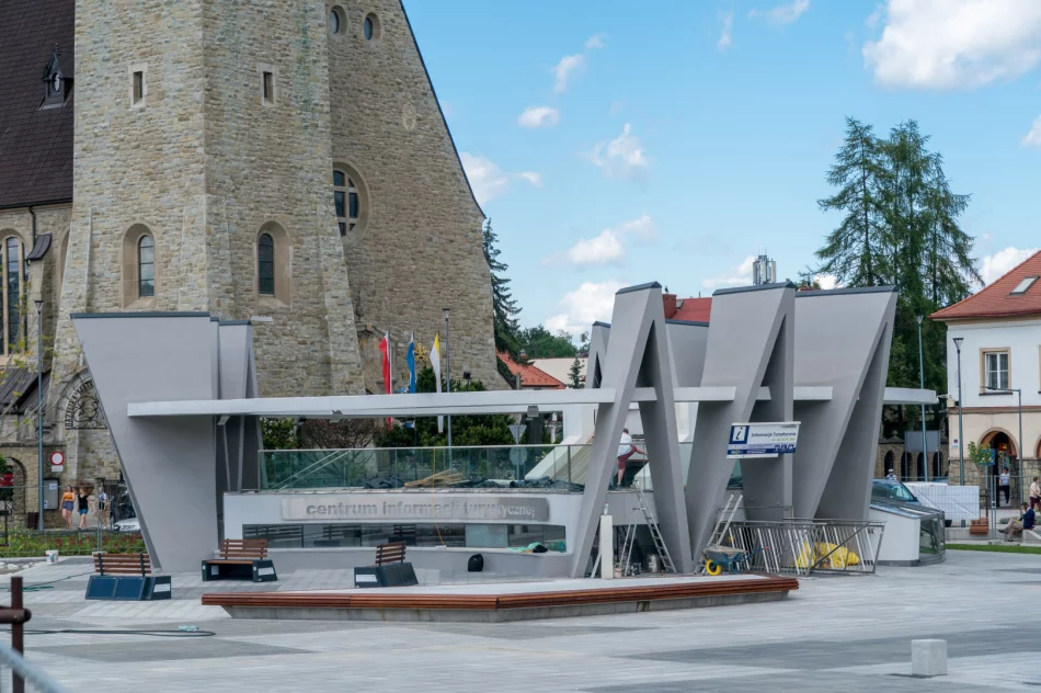 Rewitalizacja Rynku w Limanowej - postępy prac (30 czerwca 2020 roku) - zdjęcie 5