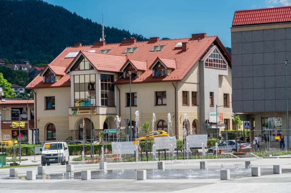 Rewitalizacja Rynku w Limanowej - postępy prac (30 czerwca 2020 roku) - zdjęcie 7