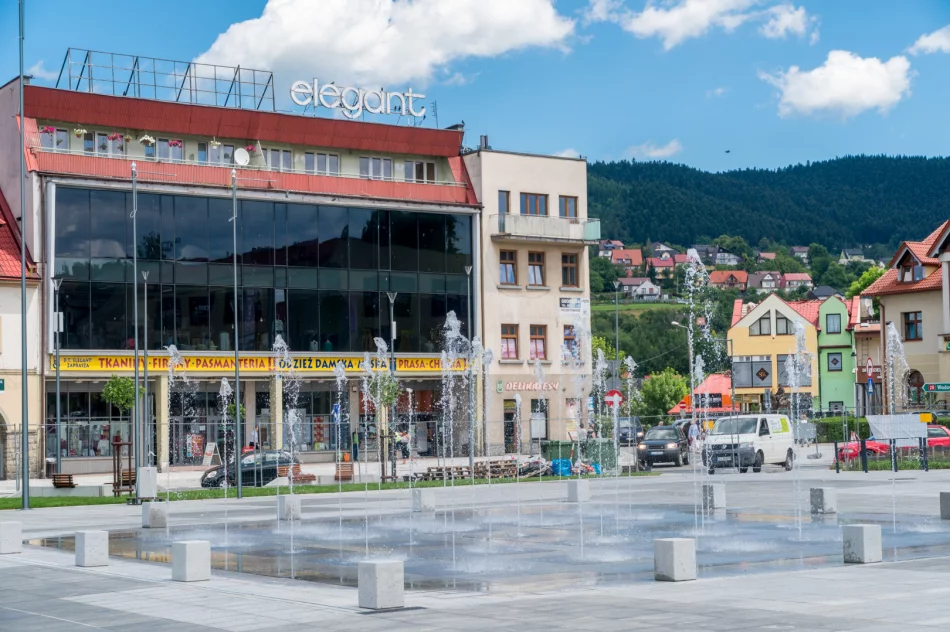 Rewitalizacja Rynku w Limanowej - postępy prac (30 czerwca 2020 roku) - zdjęcie 9