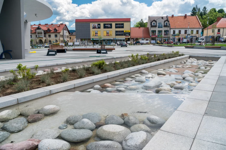 Rewitalizacja Rynku w Limanowej - postępy prac (30 czerwca 2020 roku) - zdjęcie 10