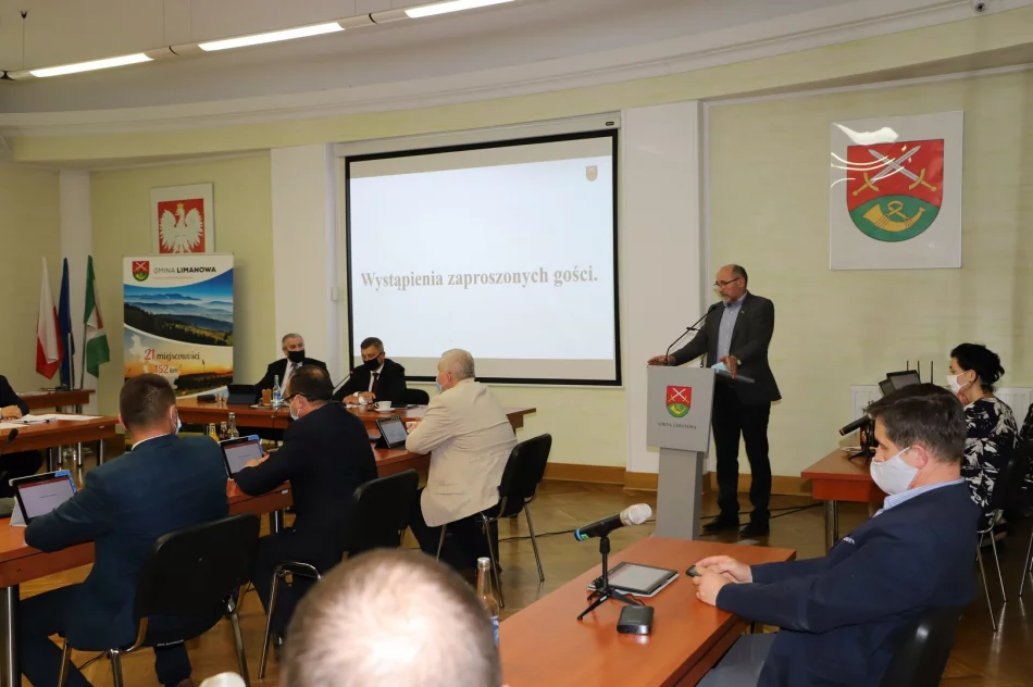 Informacja o absolutoryjnej sesji Rady Gminy Limanowa - zdjęcie 10