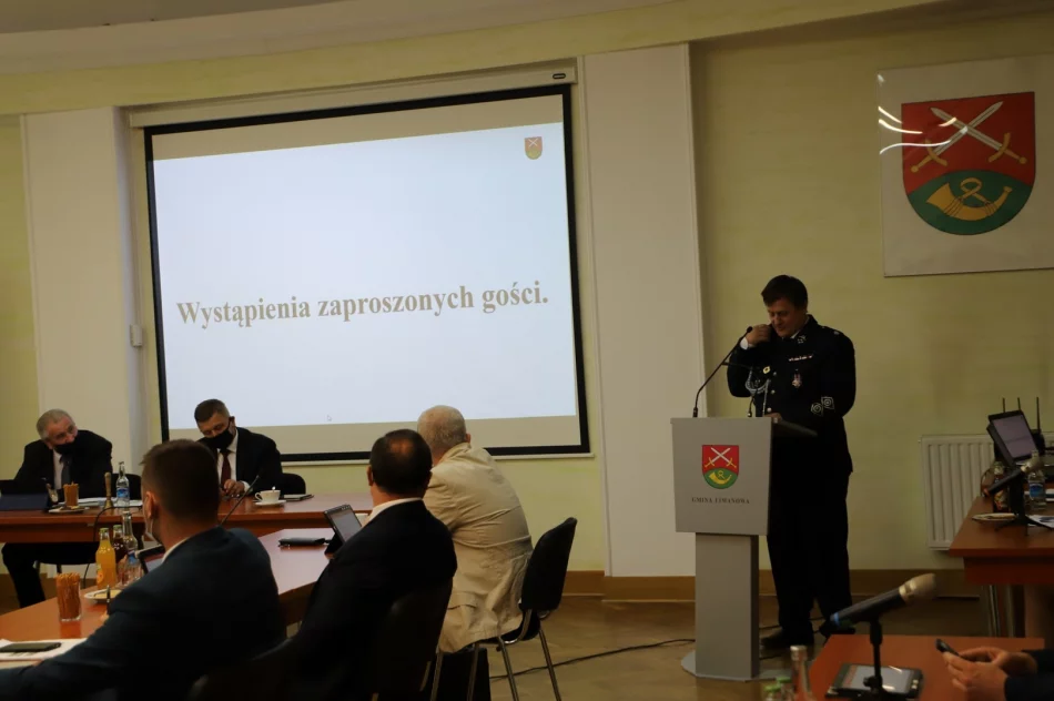 Informacja o absolutoryjnej sesji Rady Gminy Limanowa - zdjęcie 11