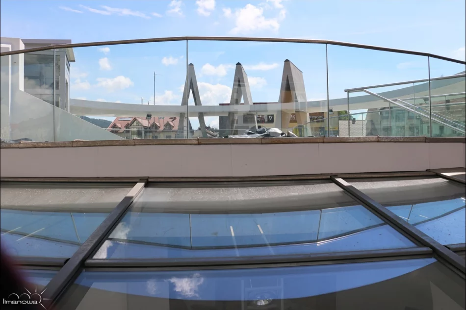 ADAPTACJA BUZODROMU i MONTAŻ WINDY - zdjęcie 7