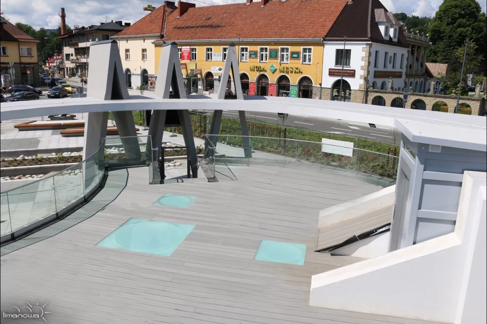 ADAPTACJA BUZODROMU i MONTAŻ WINDY - zdjęcie 10