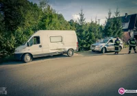 Motocykl uderzył w samochód dostawczy - zdjęcie główne