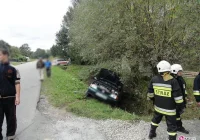 W Łęce zderzyły się dwa samochody osobowe - zdjęcie główne