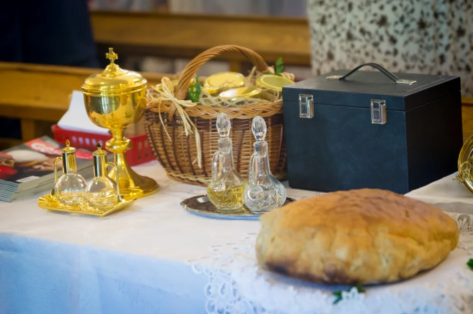 Parafia pożegnała pierwszego proboszcza i budowniczego kościoła - zdjęcie 4