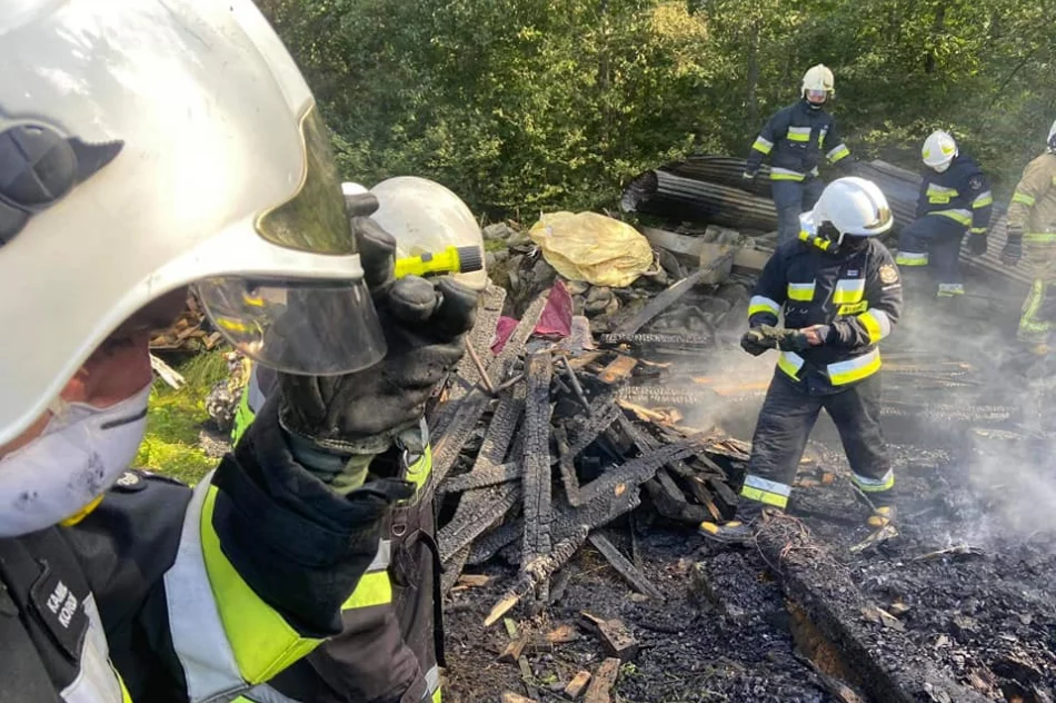 20 strażaków gasiło pożar na terenie zakładu produkcyjnego - zdjęcie 2