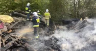 20 strażaków gasiło pożar na terenie zakładu produkcyjnego - zdjęcie 3