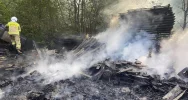 20 strażaków gasiło pożar na terenie zakładu produkcyjnego - zdjęcie 4