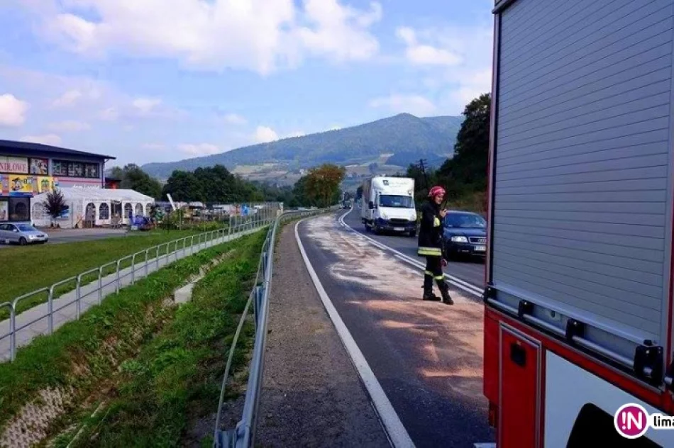 Pożar autobusu i plama oleju na DK28 - zdjęcie 3