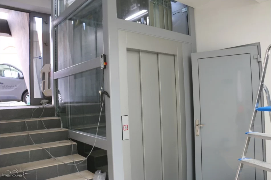 Nowy wygląd buzodromu. Zamontowano windę i udostępniono taras - zdjęcie 5