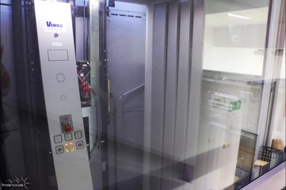 Nowy wygląd buzodromu. Zamontowano windę i udostępniono taras - zdjęcie 6