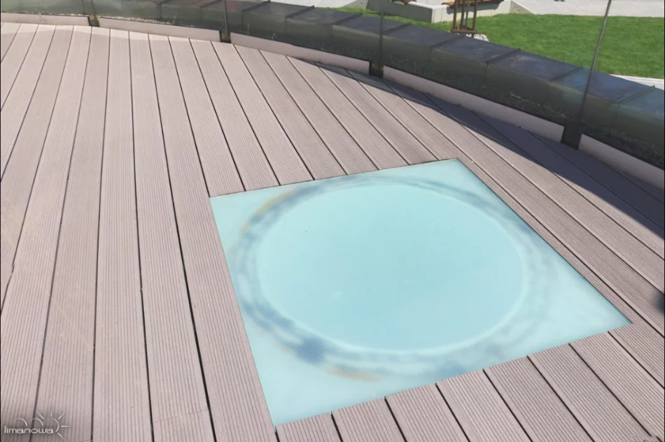 Nowy wygląd buzodromu. Zamontowano windę i udostępniono taras - zdjęcie 10