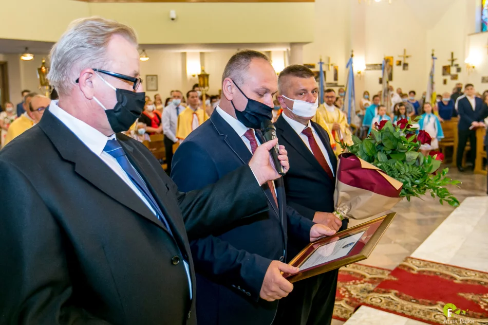 Proboszcz Parafii w Starej Wsi ks. Prałat Marian Tyrka odszedł na zasłużoną emeryturę - zdjęcie 8