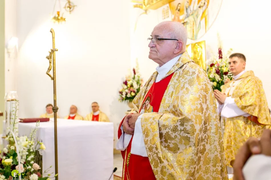 Proboszcz Parafii w Starej Wsi ks. Prałat Marian Tyrka odszedł na zasłużoną emeryturę - zdjęcie 10