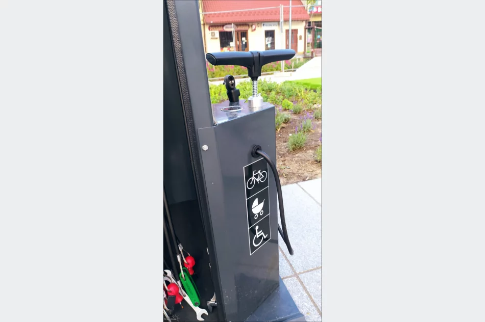 SAMOOBSŁUGOWA STACJA NAPRAWY ROWERU - zdjęcie 3