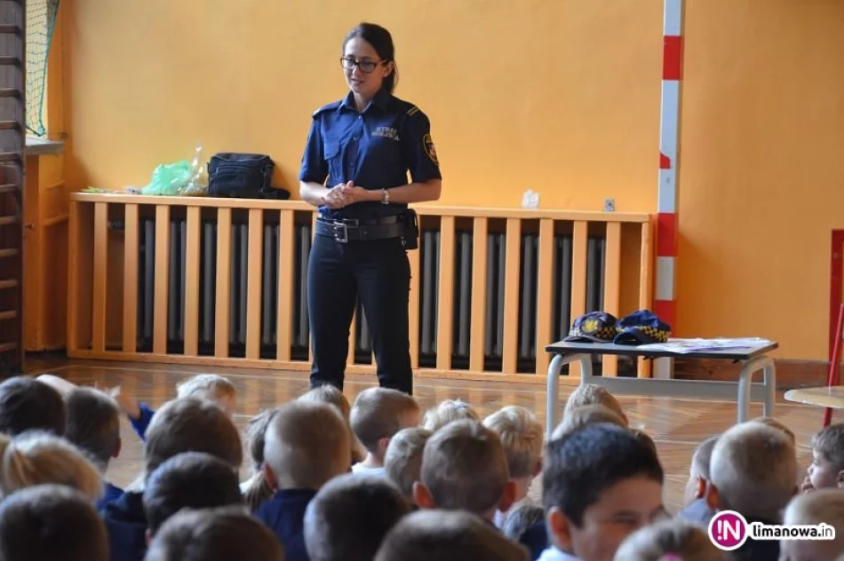 Uczniowie bezpieczni w drodze do szkoły - zdjęcie 2