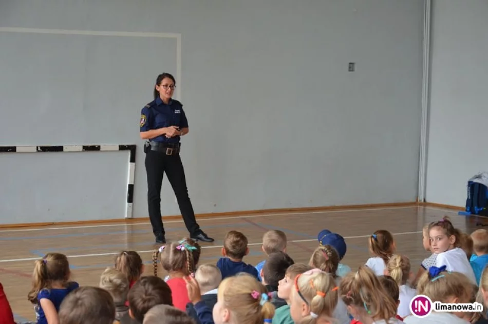 Uczniowie bezpieczni w drodze do szkoły - zdjęcie 4