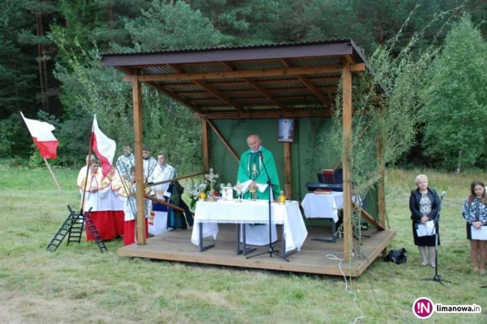 Lekcja historii i patriotyzmu przy pomniku 'na Mogile' - zdjęcie 3